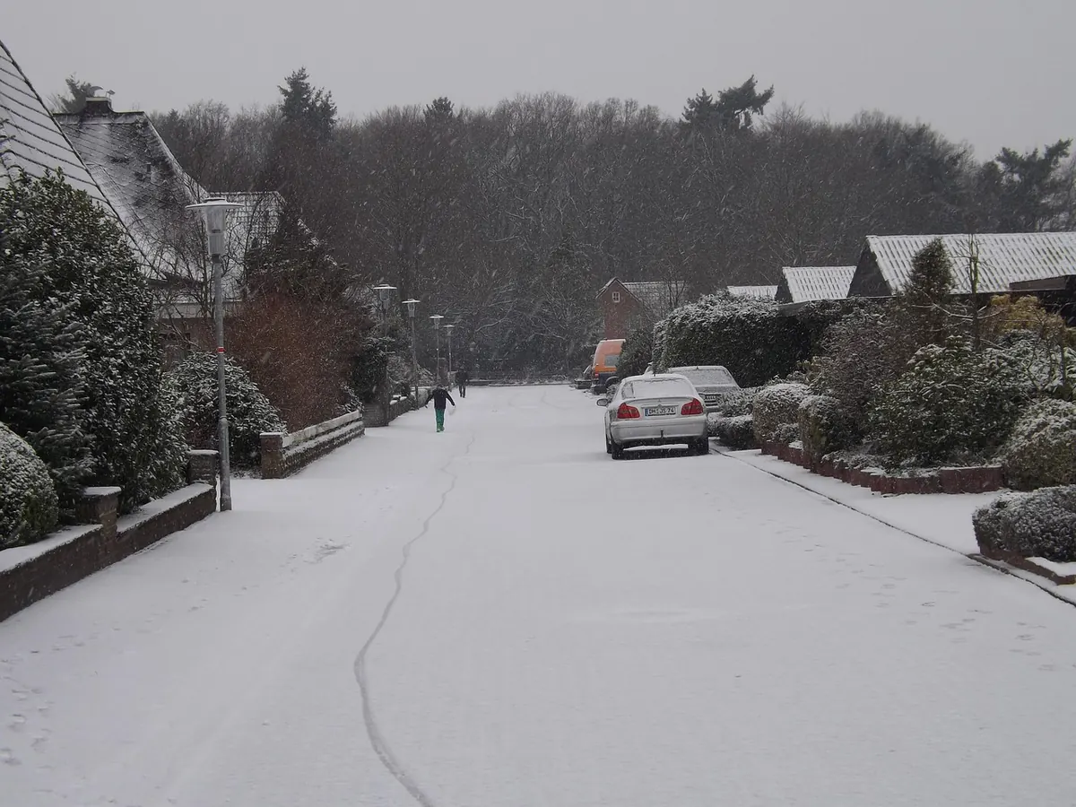 Why Snow Forecasts Change 48 Hours Out: Understanding Confidence Levels
